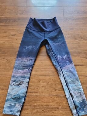 lululemon athletica navy blue and light gray sportswear